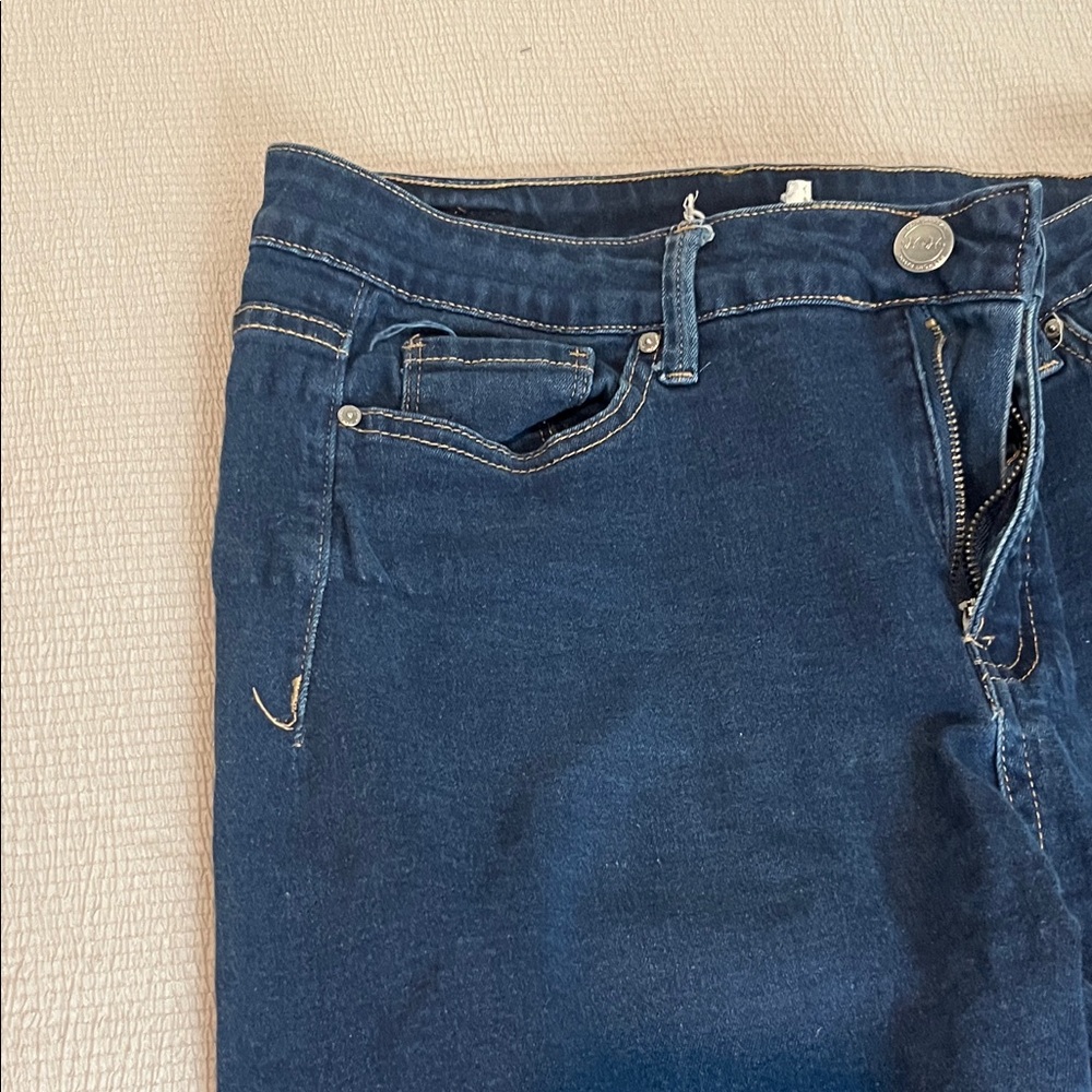 Elegant Dark Blue Skinny Jeans - Picture 6 of 9